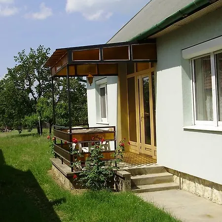 Agnes Nyaralo Gasthuis Balatonszárszó