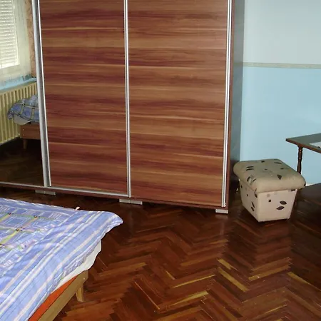Agnes Nyaralo * Balatonszárszó